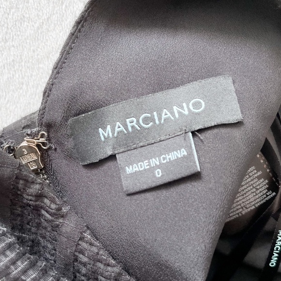 MARCIANO Cross-front Crop Top - Picture 4 of 11